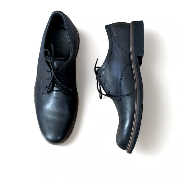 Ecco Leather Oxford Shoe - Picture 1 of 3